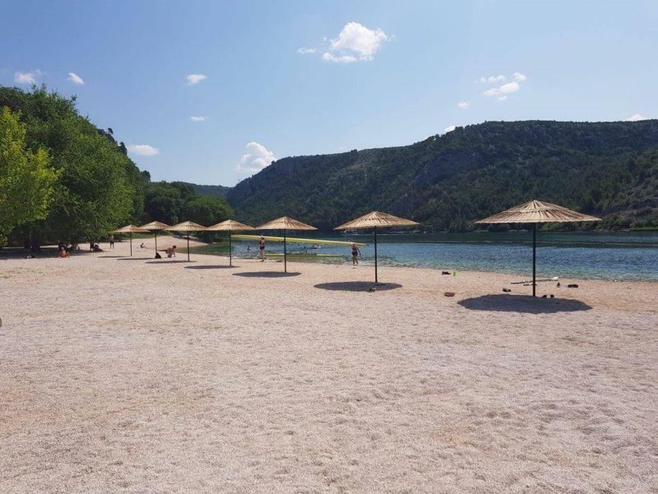 Rokovaca Apartman Skradin Kültér fotó